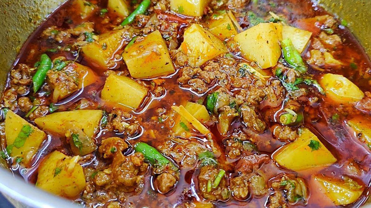Aloo Qeema Full